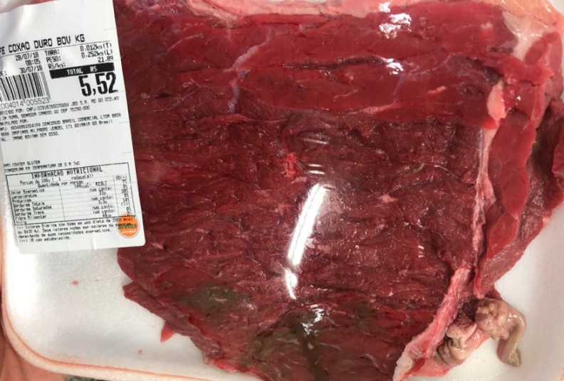 Consumidora Denuncia Venda De Carne Estragada Em Supermercado No Setor