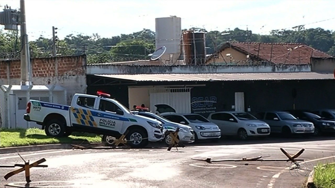 Mulher é presa ao tentar entrar drogas no presídio dentro da bolsa