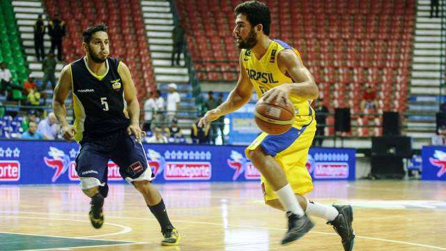 O Bauru Basket anunciou que desistiu da disputa da atual temporada do NBB em razão do momento de incerteza causado pelo coronavírus (Foto: Divulgação/NBB)