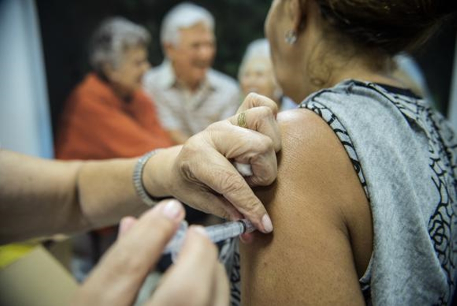 Vacinação ainda demora a começar no Brasil (Foto: Marcelo Camargo/Agência Brasil)