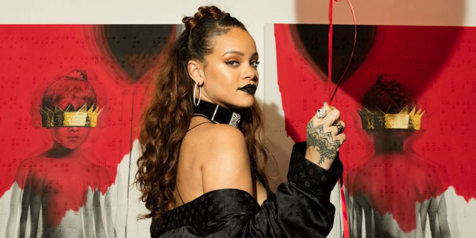 Rihanna diz que seu novo álbum está pronto mas que se recusa a lançá-lo