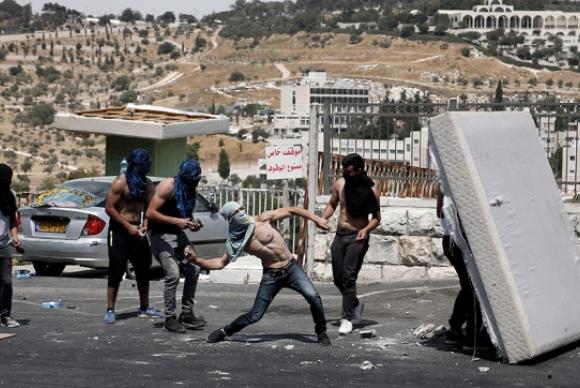Confrontos entre palestinos e israelenses aumentam no Oriente Médio