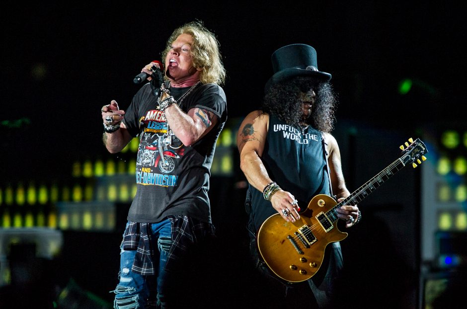 Banda se apresenta na cidade no dia 11 de setembro, um domingo. Começa a venda de ingressos para o show do Guns N'Roses em Goiânia