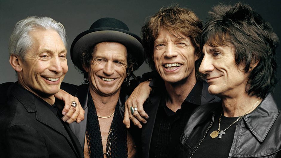 Baterista dos Rolling Stones deixa turnê após passar por cirurgia de emergência