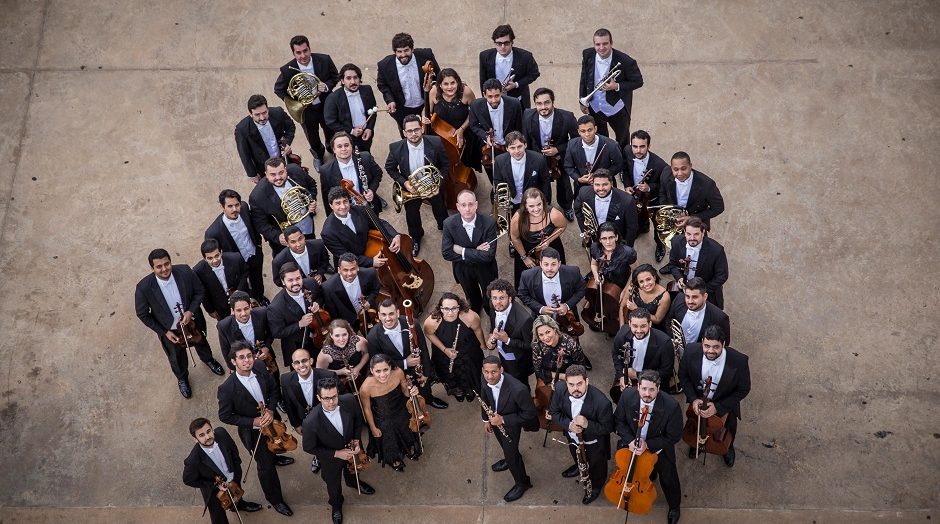 Maestro agradece governo por recontratar músicos de orquestra em Goiás