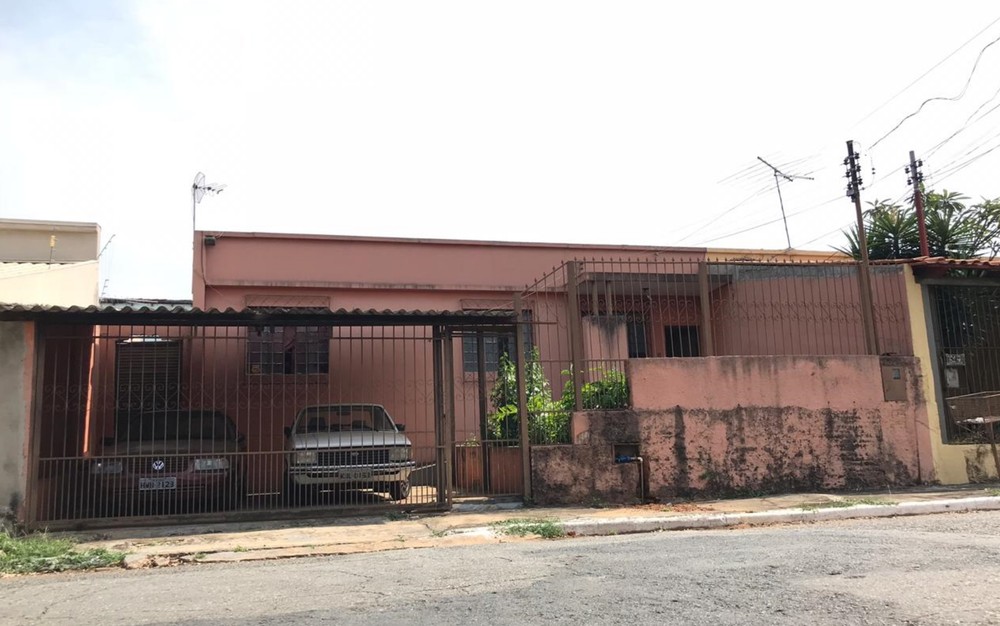 Mãe E Filho São Encontrados Mortos Dentro De Casa No Bairro Feliz Em