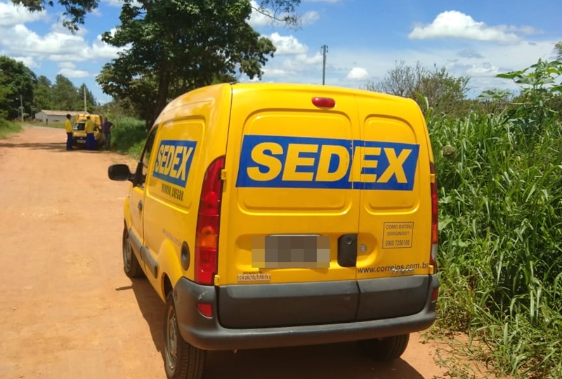 Três são presos por roubar veículo dos correios, em Aparecida de Goiânia Três são presos por roubar veículo dos correios, em Aparecida de Goiânia