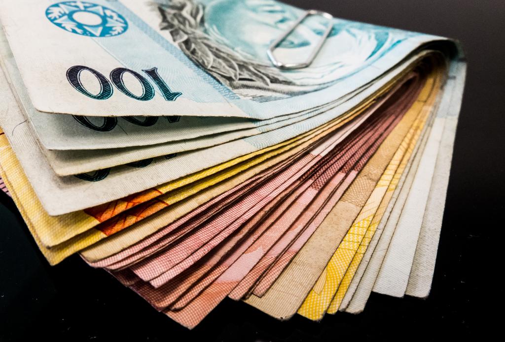 Dinheiro (Foto: Rafael Neddermeyer/ Fotos Públicas)