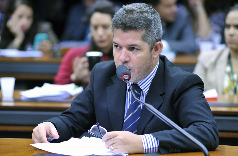 PSL protocola Ação Direta de Inconstitucionalidade para reduzir ICMS em Goiás