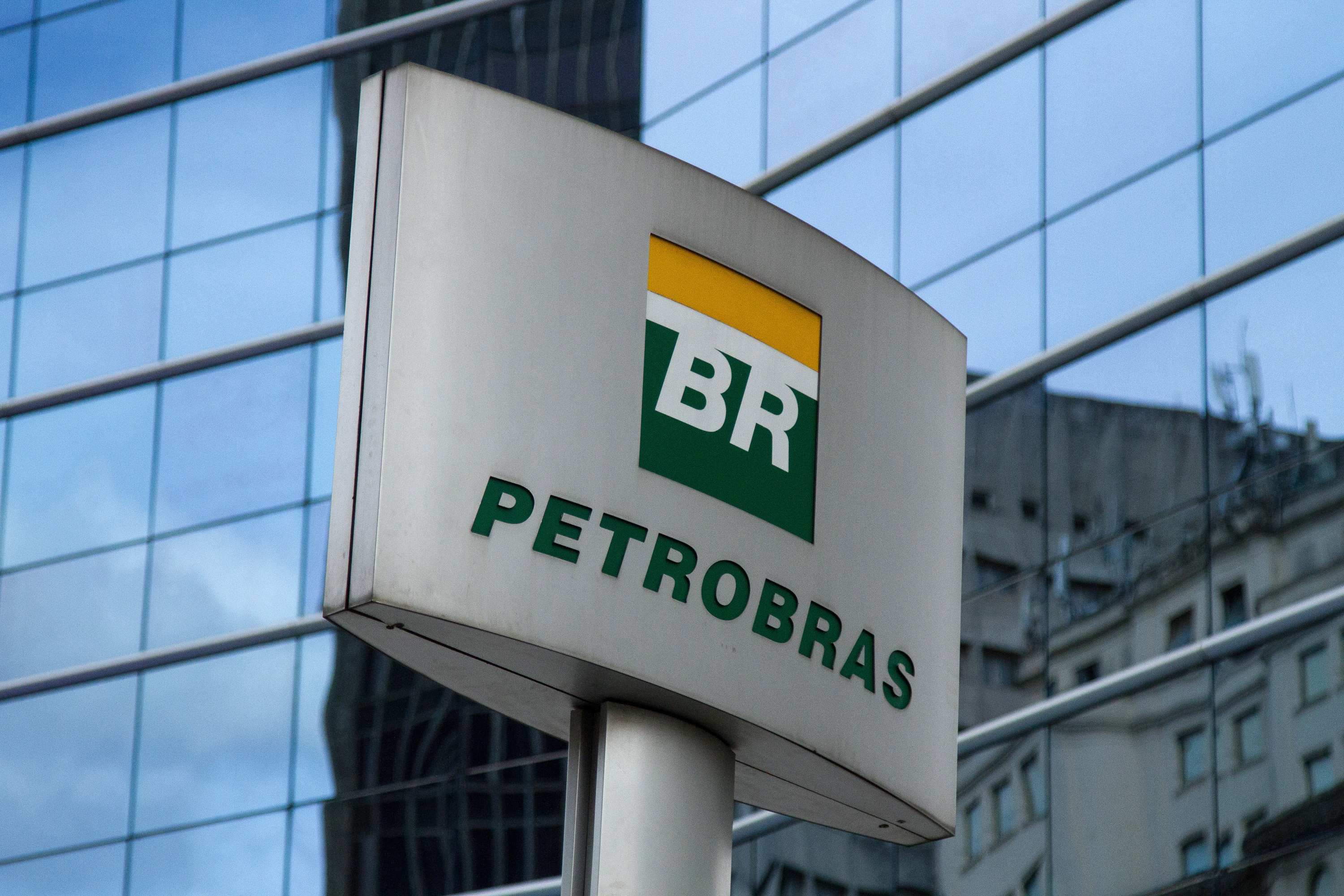 A Petrobras anunciou nesta quarta-feira novas regras para incentivar a aposentadoria de empregados, com expectativa de economizar R$ 7,6 bilhões até 2025. (Foto: Kevin David/A7 Press/Folhapress)