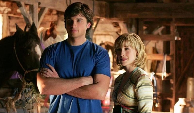 Allison Mack e Tom Welling em cena de Smallville (Foto: Reprodução)
