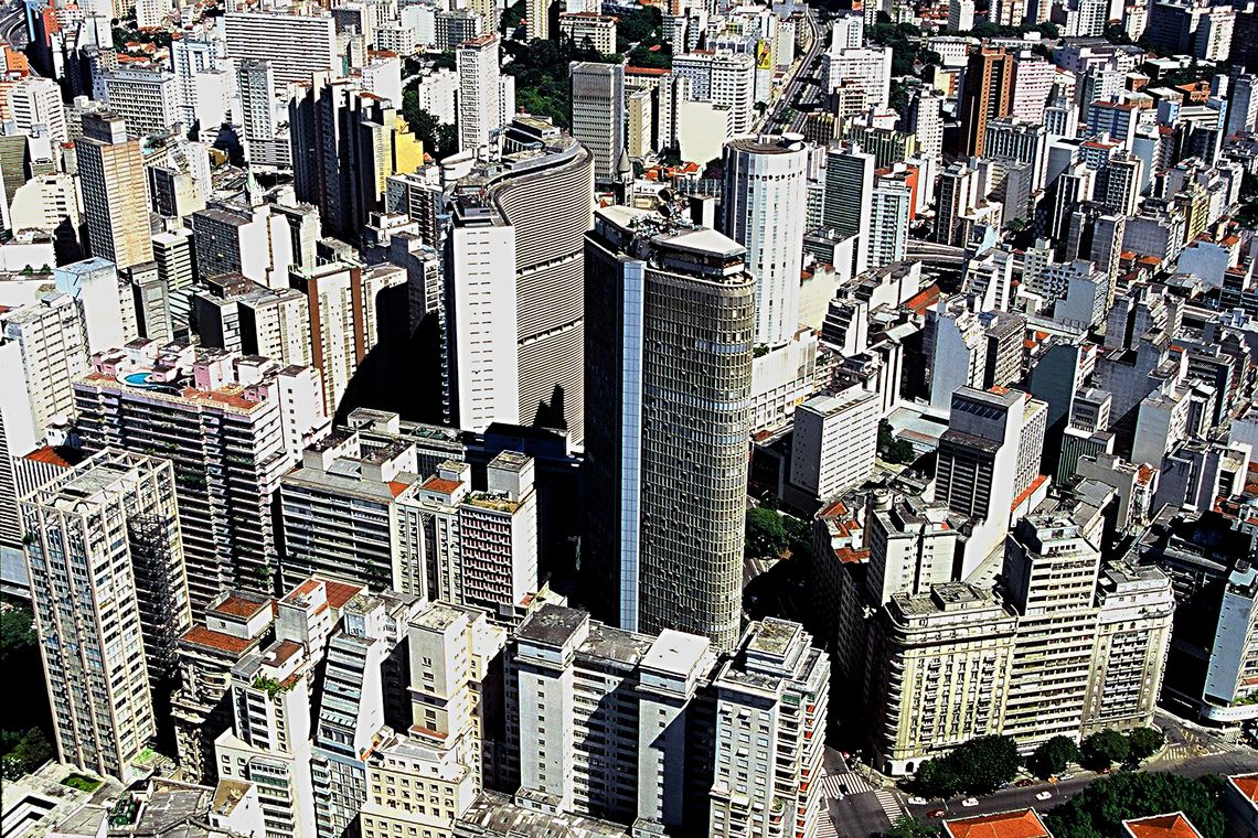 Brasil tem 5,1 milhões de domicílios em áreas adensadas, prejudiciais para o isolamento social