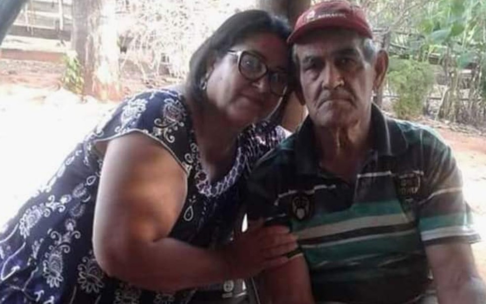 Os corpos de Adolfo Luis, de 74 anos, e Vilma Fernandes da Costa, de 46, foram encontrados carbonizados na manhã desta sexta-feira, na pequena propriedade rural em que eles moravam.