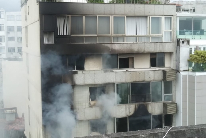 Incêndio atinge prédio residencial em Ipanema