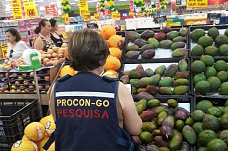 Pesquisa mostra que alguns itens de hortifrúti podem sair mais baratos em dias de promoção (Foto: Divulgação / Procon Goiás)