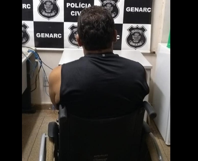 Cláudio Cadeirante foi preso pela Polícia Civil em Águas Lindas (Foto: Reprodução/Facebook)