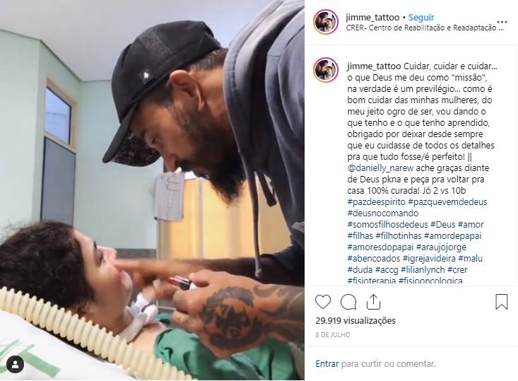 Tatuador Jimme França viraliza maquiando esposa tetraplégica, em Senador Canedo