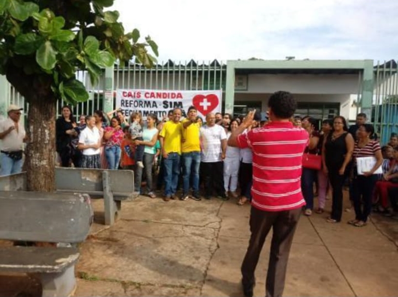 Manifestação contra fechamento do Cais Cândida de Moraes é realizada nesta quinta-feira