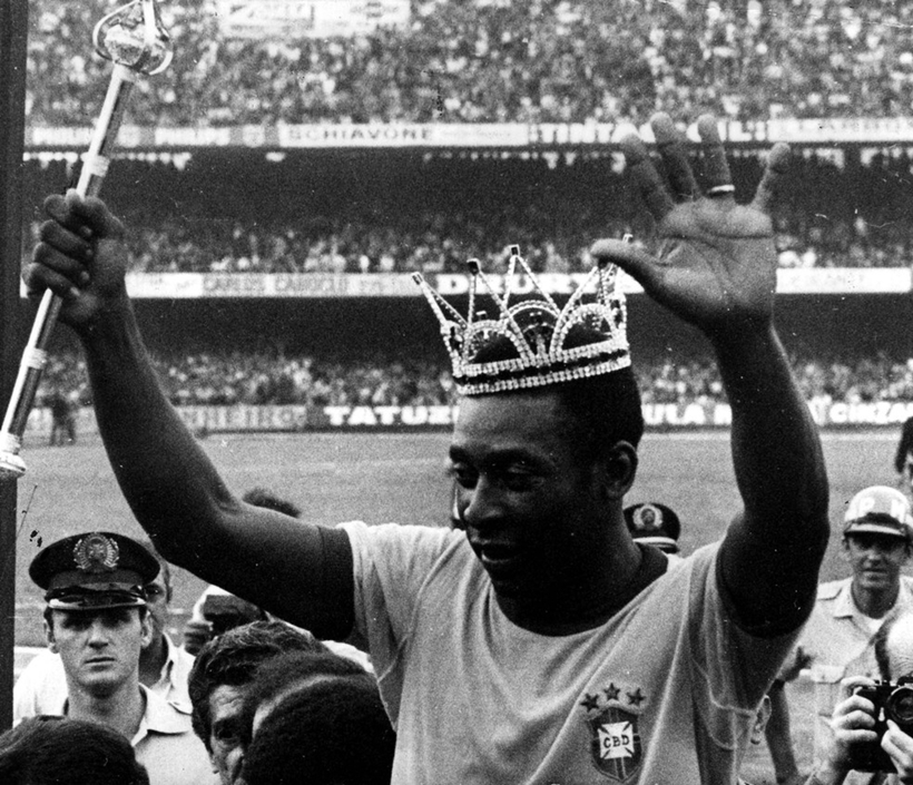 Rei do Futebol comemora 79 anos nesta quarta-feira (23)