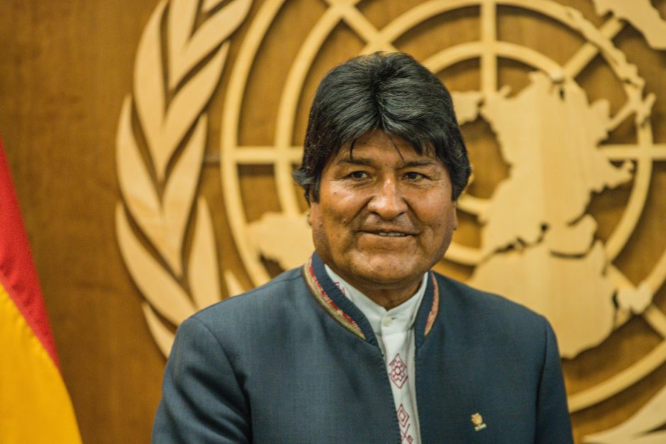 Senado da Bolívia aprova projeto de novas eleições com veto à participação de Evo