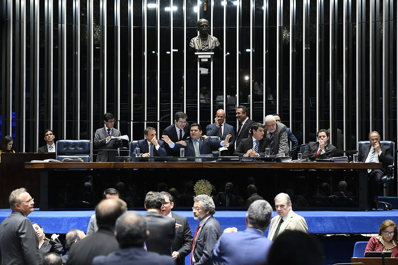 Senado aprova, em 1º turno, texto-base da PEC do Orçamento de Guerra