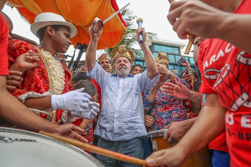 Lula deixa Superintendência da PF em Curitiba