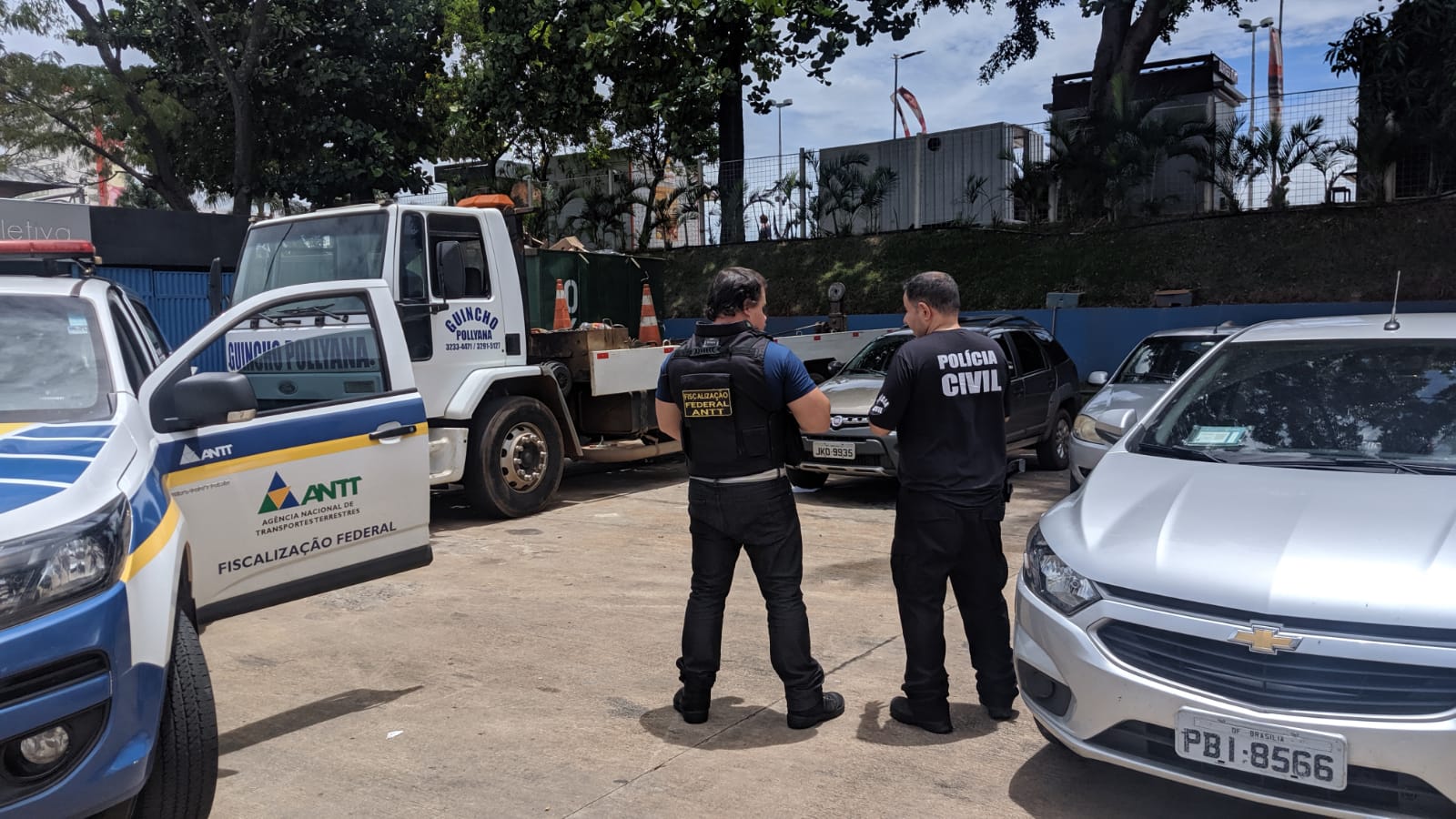 Uma operação da PC em conjunto com a ANTT apreendeu, nesta semana, diversos veículos usados como transporte clandestino interestadual em Goiás.(Foto: Reprodução/ Google Street View)