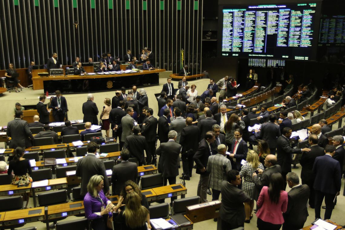 Congressistas goianos comentam fala de Bolsonaro contra operação da PF