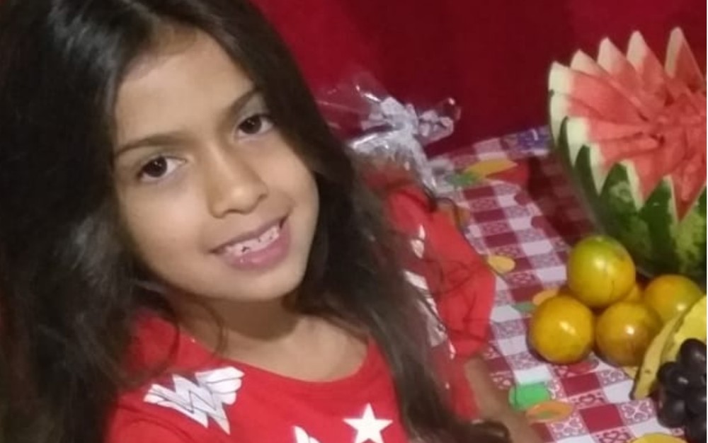 Menina de 7 anos é internada após ser picada por cobra cascavel, em Goiânia