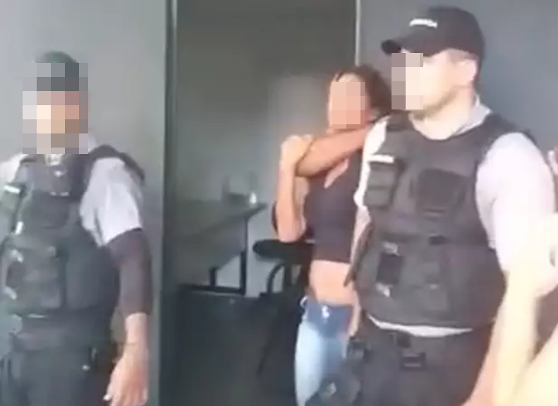Vendedora ambulante é agredida por segurança do Terminal Padre Pelágio em Goiânia; assista ao vídeo!