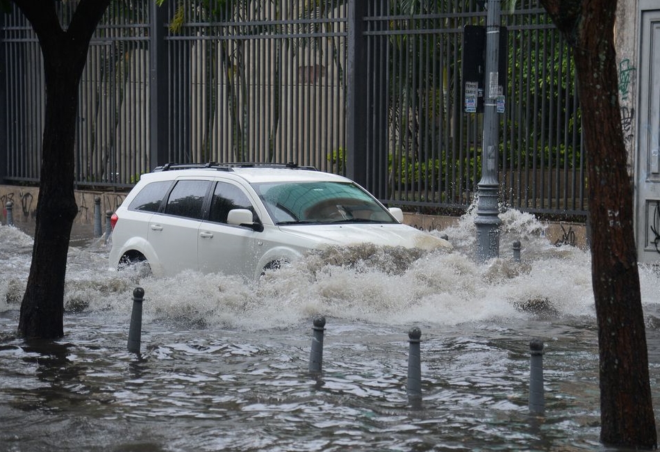 Chuvas deixam o Rio de Janeiro em estágio de atenção