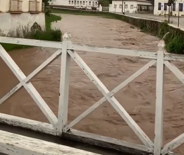 Volume das águas do Rio Vermelho começa a se normalizar, na Cidade de Goiás