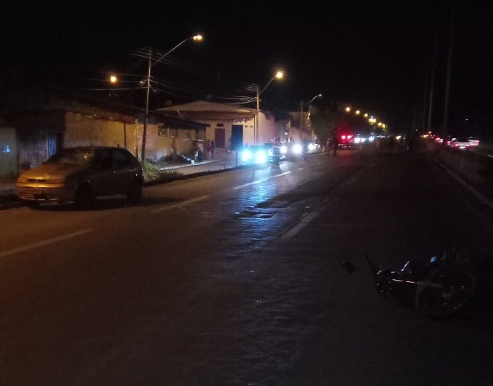 Homem morre atropelado por moto ao atravessar a BR-153, em Goiânia