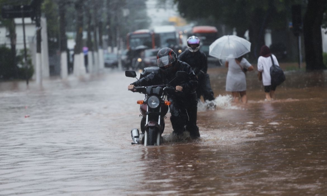 Chuvas já mataram 27 pessoas na Baixada Santista