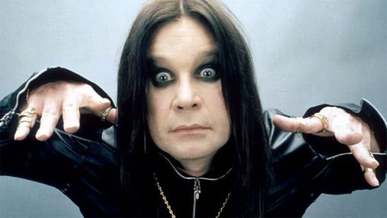 Ozzy Osbourne provou bacon vegano e achou parecido com pele alienígena