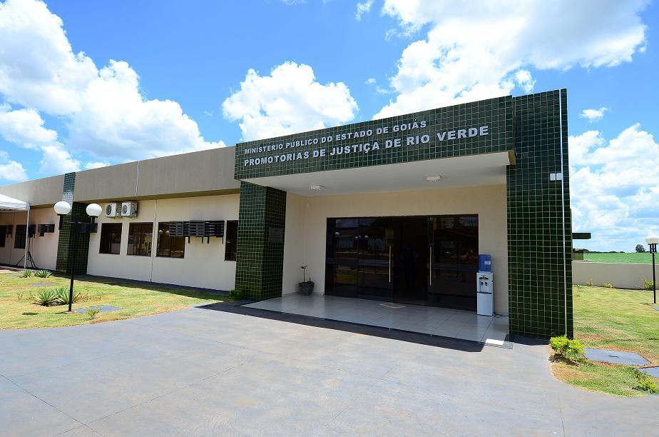 MP pede que vereadores de Rio Verde justifiquem imagem vinculada a programa social