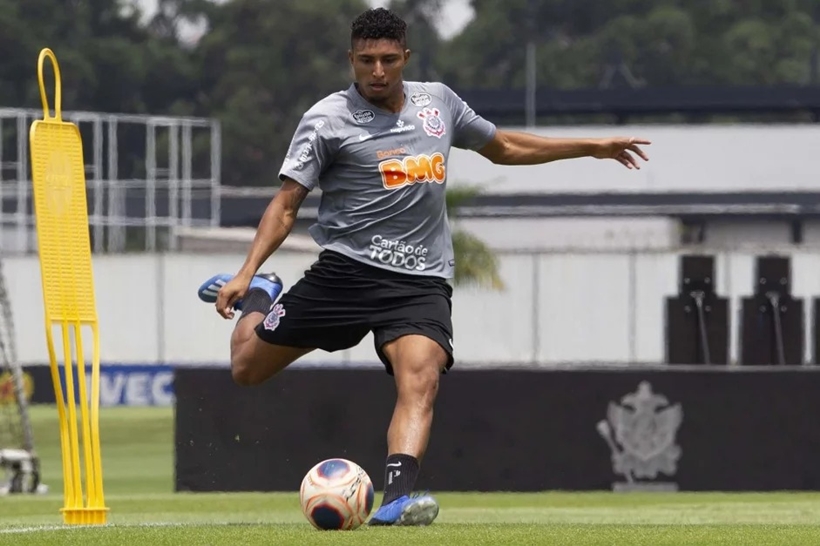 Treino do Corinthians tem Éderson e conversa de Andrés com Tiago Nunes