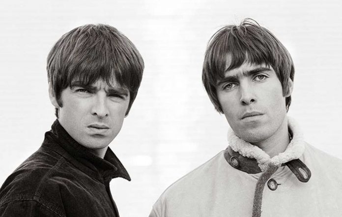 Liam Gallagher diz querer volta do Oasis ao lado de Noel Gallagher após pandemia