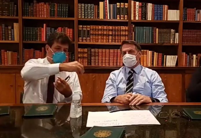 Bolsonaro se nega a mostrar exames que, segundo ele, deram negativo para coronavírus