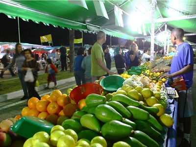 Em Goiás, feiras livres agora funcionam em formato adaptado. Foto: Prefeitura de Goiânia.
