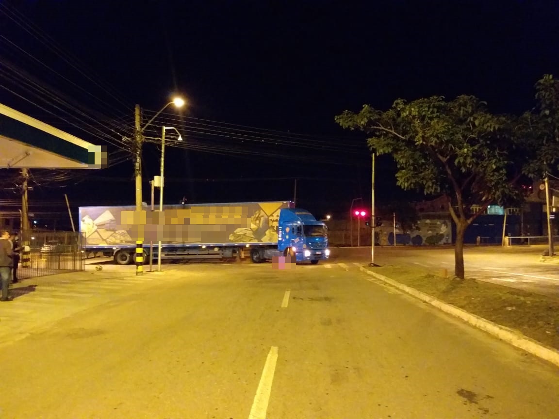 Acidente mata motociclista na Avenida Anhanguera em Goiânia (Foto: Dict/ Divulgação)