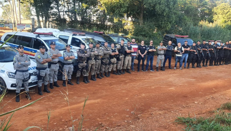 Três suspeitos de participarem do assassinato de um agente penitenciário, de 28 anos, em Minas Gerais morreram em ação policial na zona rural de Catalão. (Foto: Divulgação/PM)