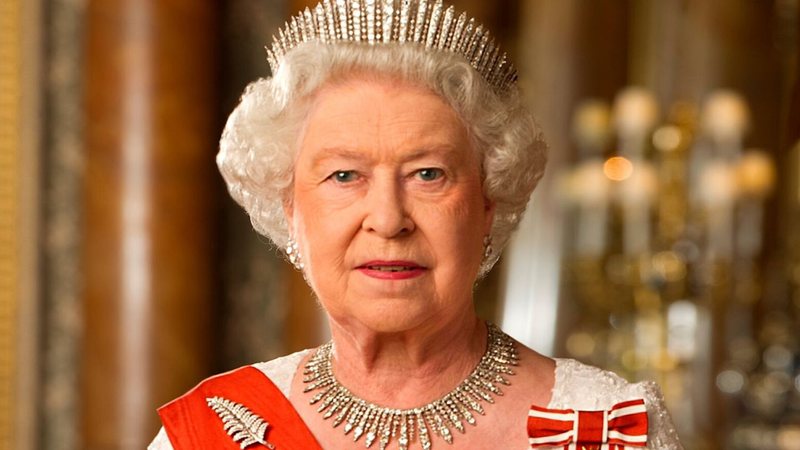 Rainha Elizabeth compara isolamento por coronavírus à separação de famílias na 2ª Guerra