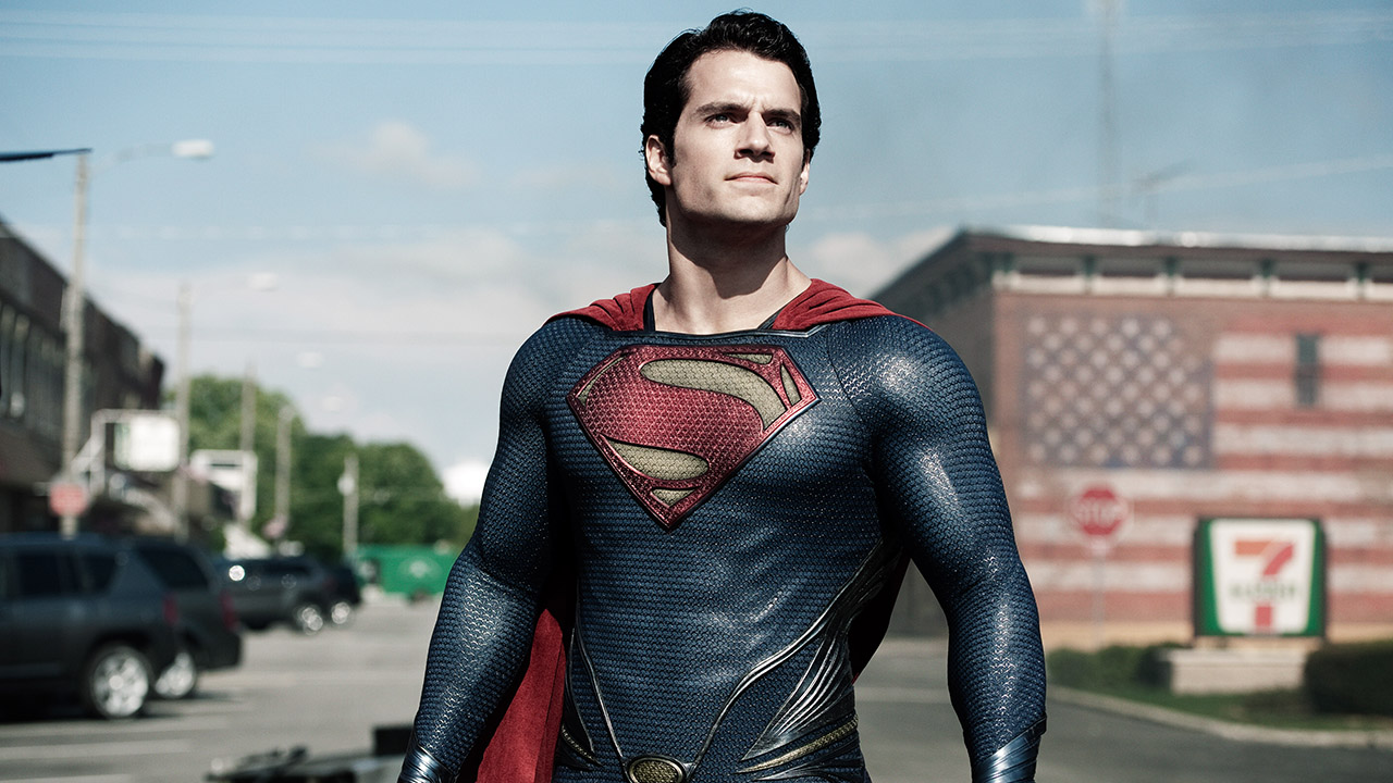 Henry Cavill negocia retorno como Superman nos cinemas, com a Warner