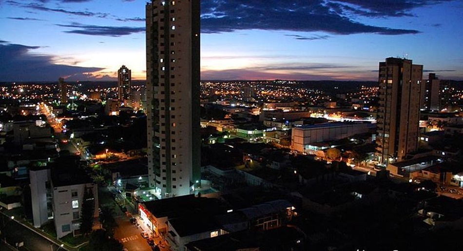 Rio Verde abre shoppings, camelódromo e restaurantes