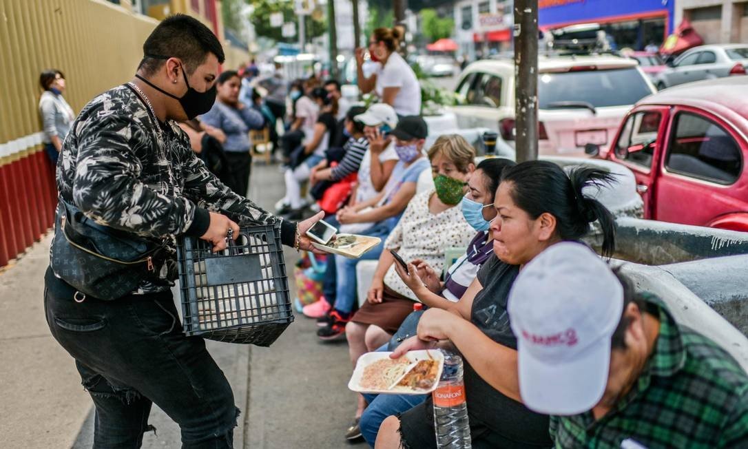 Uma prisão situada no estado mexicano de Puebla foi reservada para abrigar exclusivamente detentos contaminados com o novo coronavírus. (PEDRO PARDO / AFP)