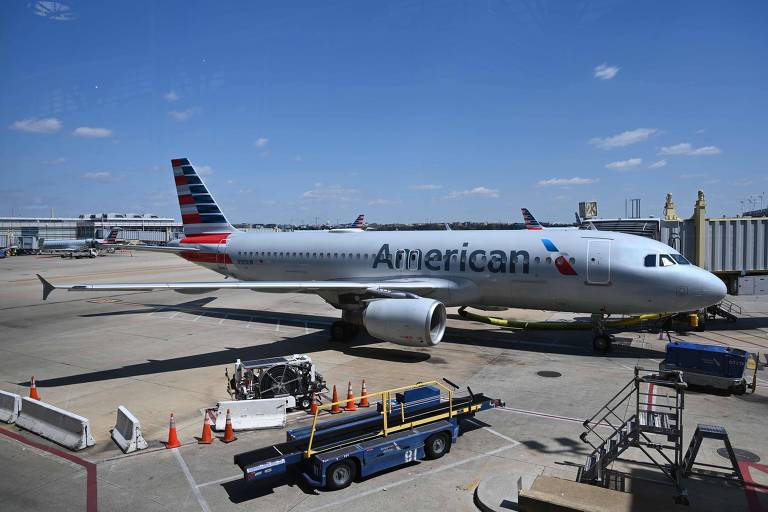Homem foi retirado da aeronave Decolagem de avião é interrompida após passageiro peidar excessivamente, nos EUA