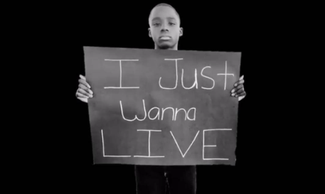 Keedron Bryant no novo vídeo de 'I just wanna live' Foto: Reprodução