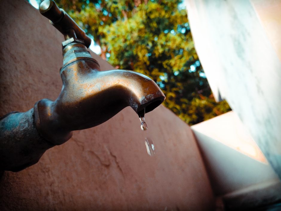 Manutenção da Saneago pode deixar 40 bairros sem água no fim de semana. Confira relação