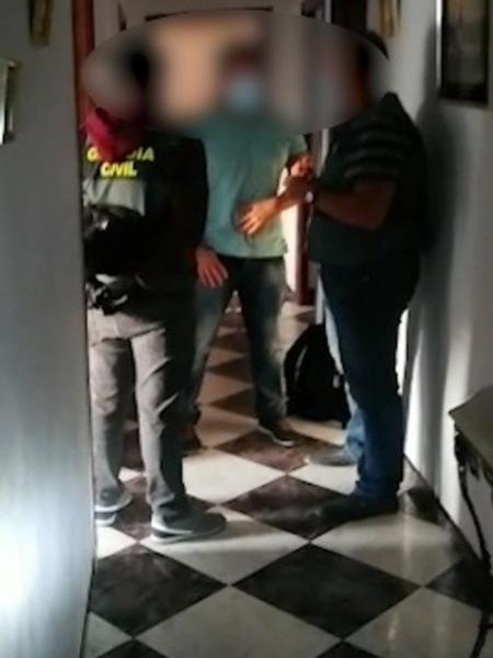 A Guarda Civil da Espanha libertou quarta-feira (10), na cidade de Padro del Rey (a 530 km ao sul de Madri), sete jogadores de futebol que eram sexualmente explorados. (Foto: divulgação)
